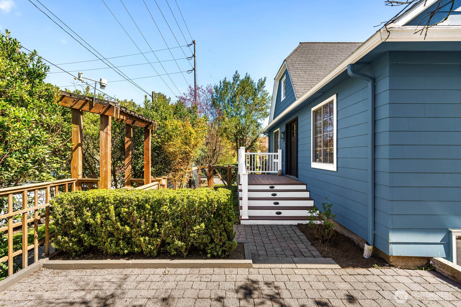 715 NE 60th Street