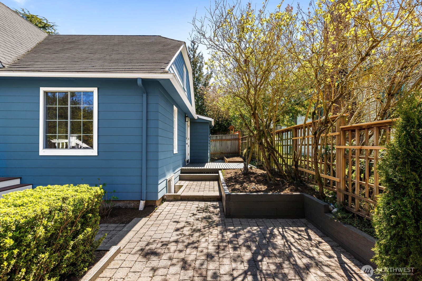 715 NE 60th Street