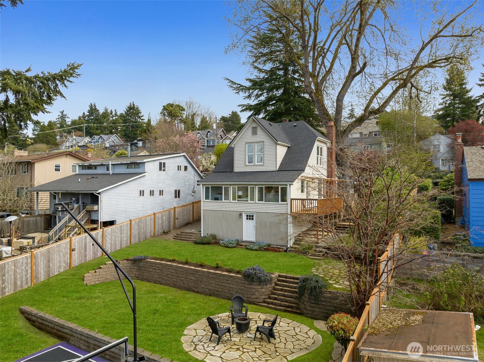 3019 31st Ave W