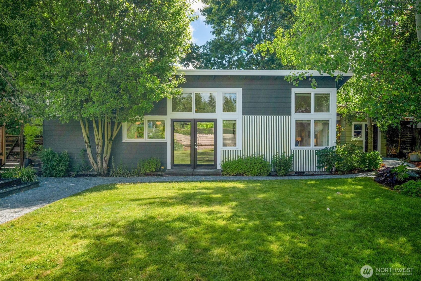 3033 NE 92nd Street