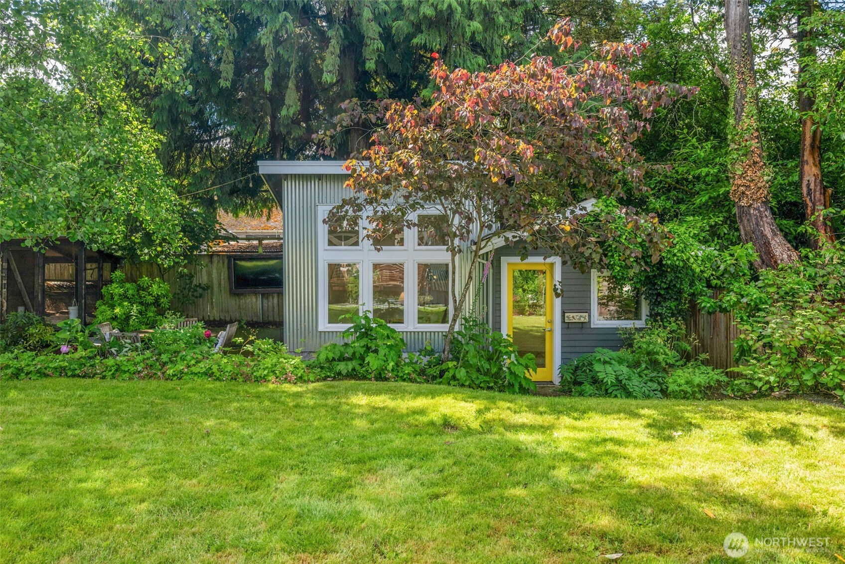 3033 NE 92nd Street