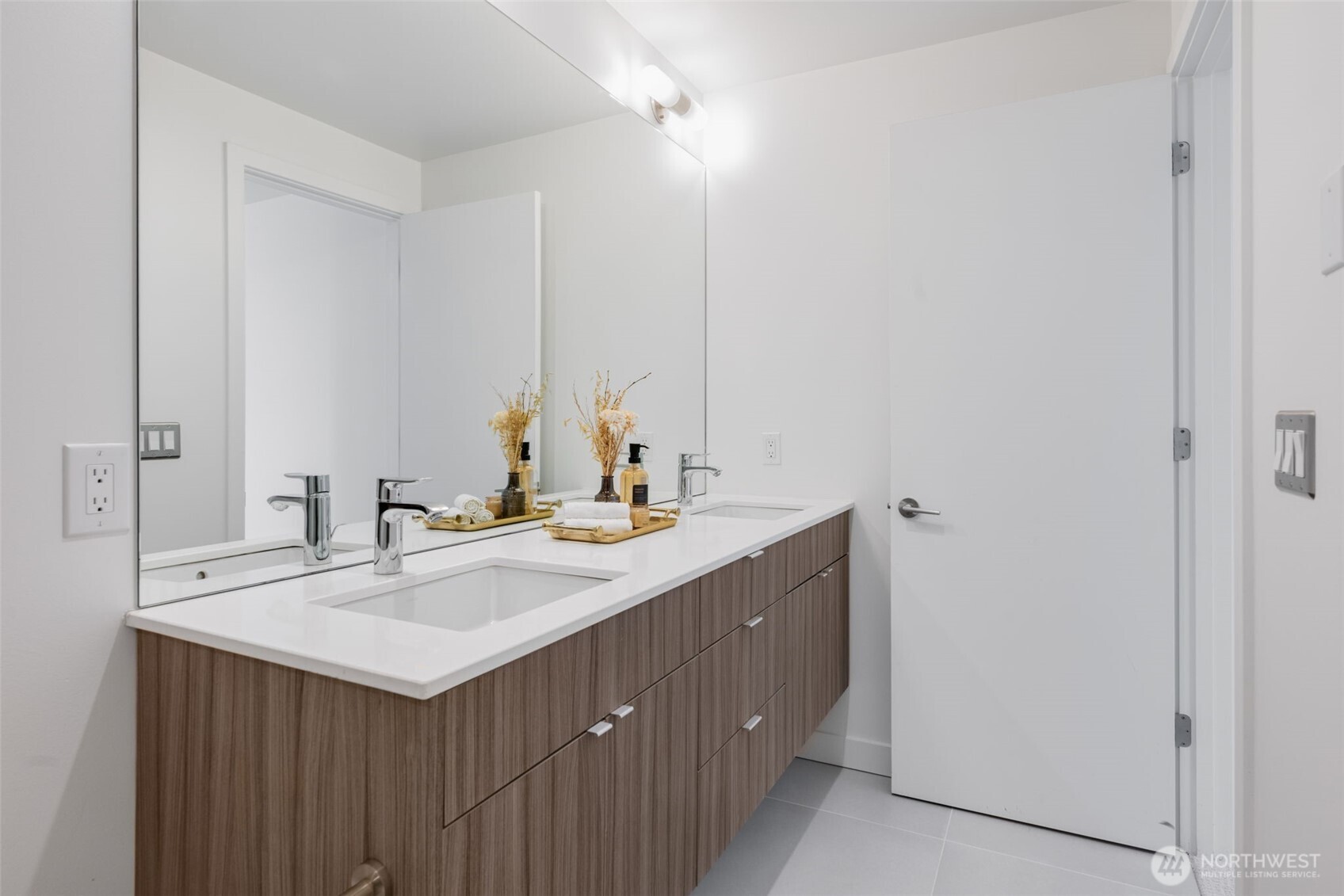 2251 14th Avenue W Unit: C