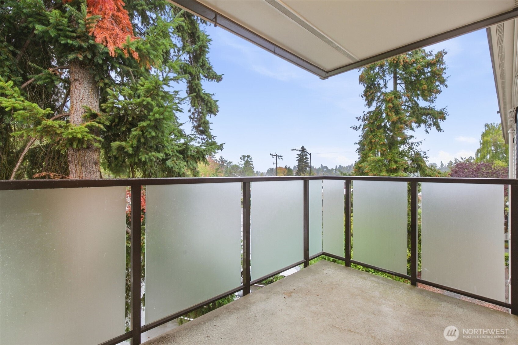 5225 50th Avenue NE Unit: 204