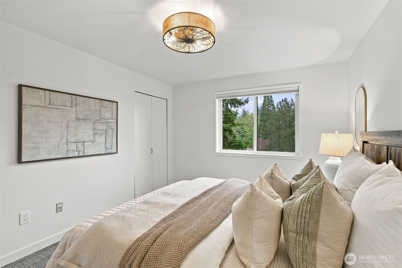 5225 50th Avenue NE Unit: 204