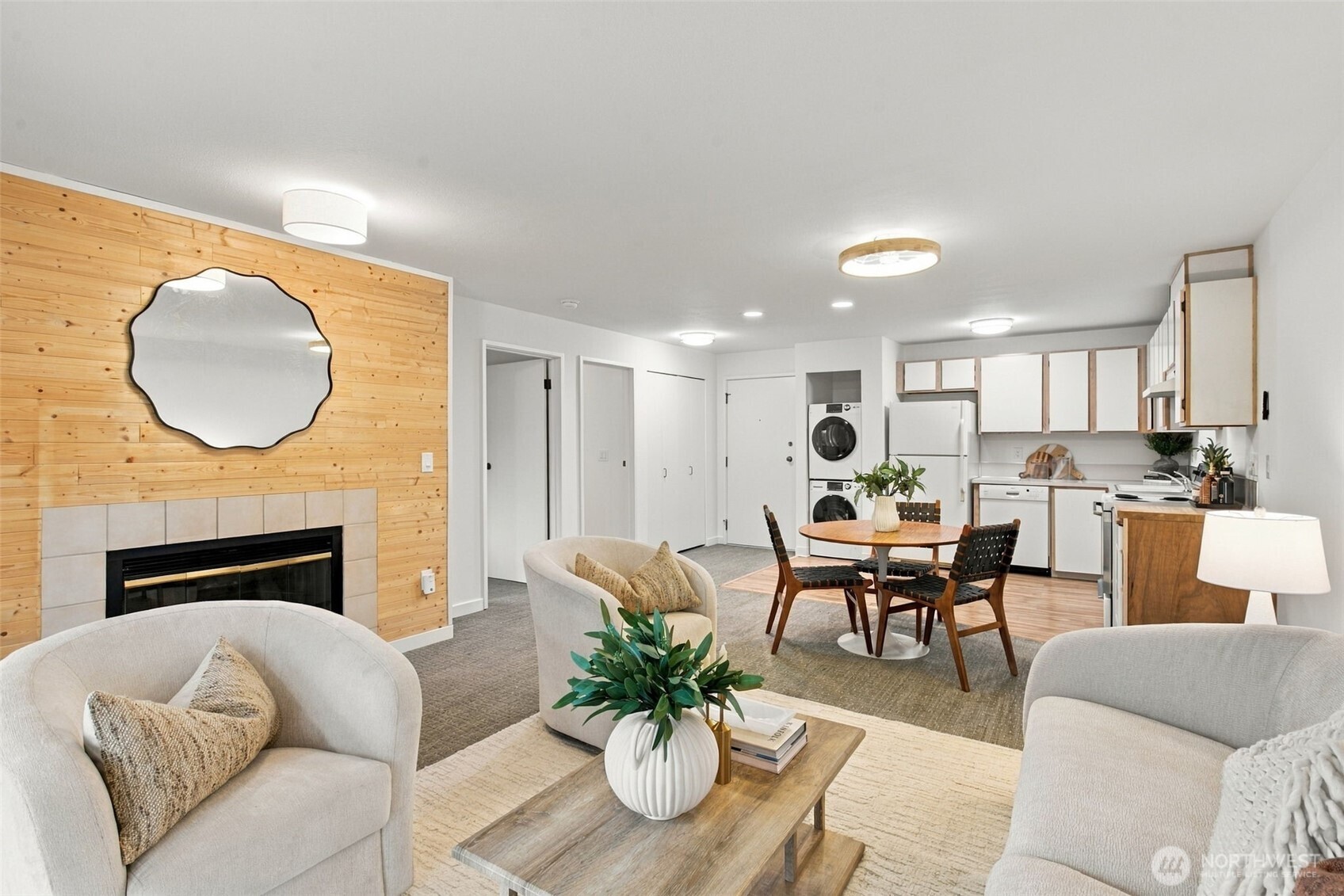 5225 50th Avenue NE Unit: 204