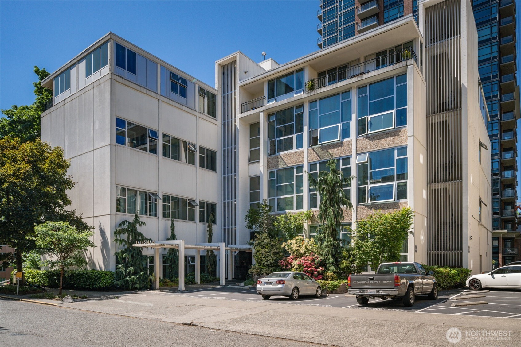 1000 Union St Unit: 315