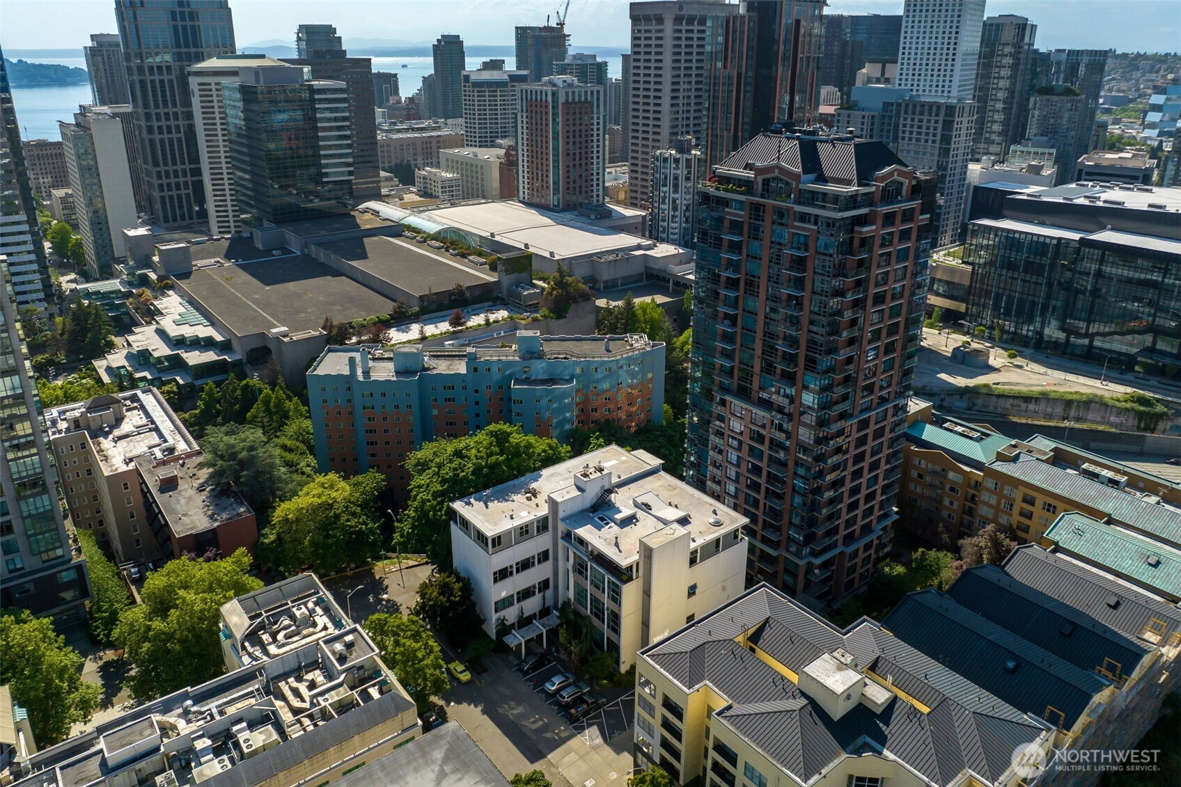1000 Union St Unit: 315