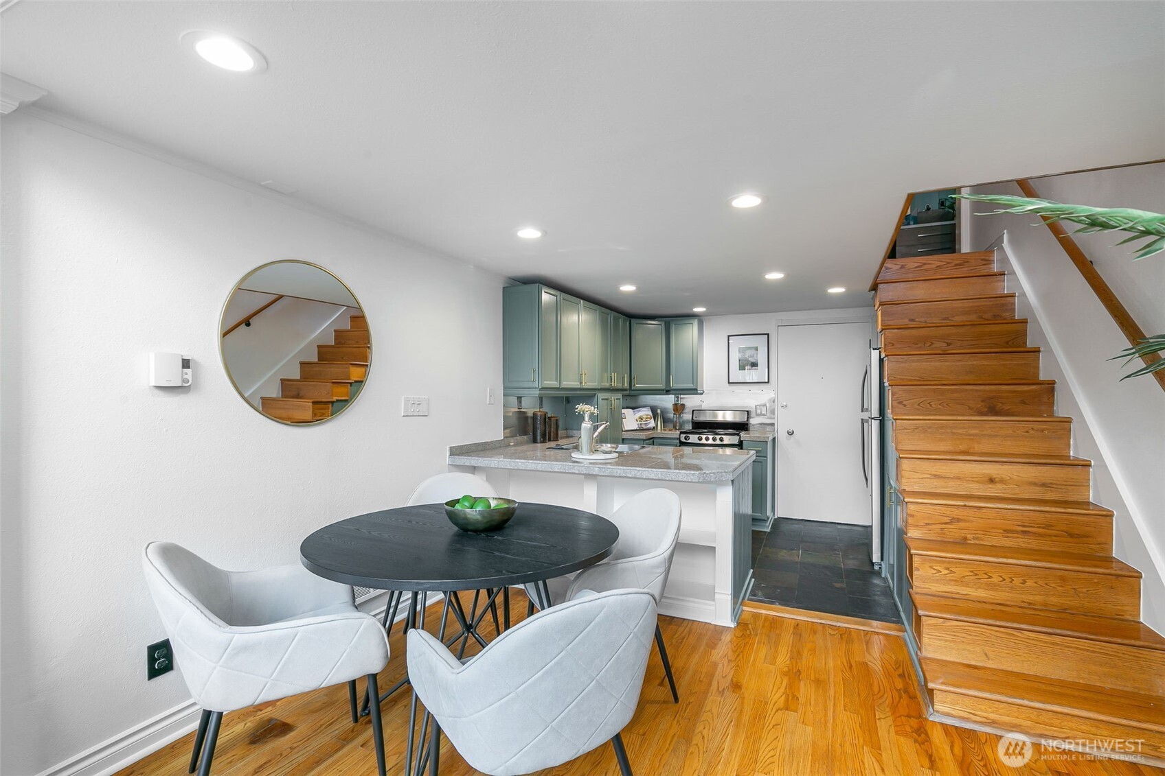 1000 Union St Unit: 315
