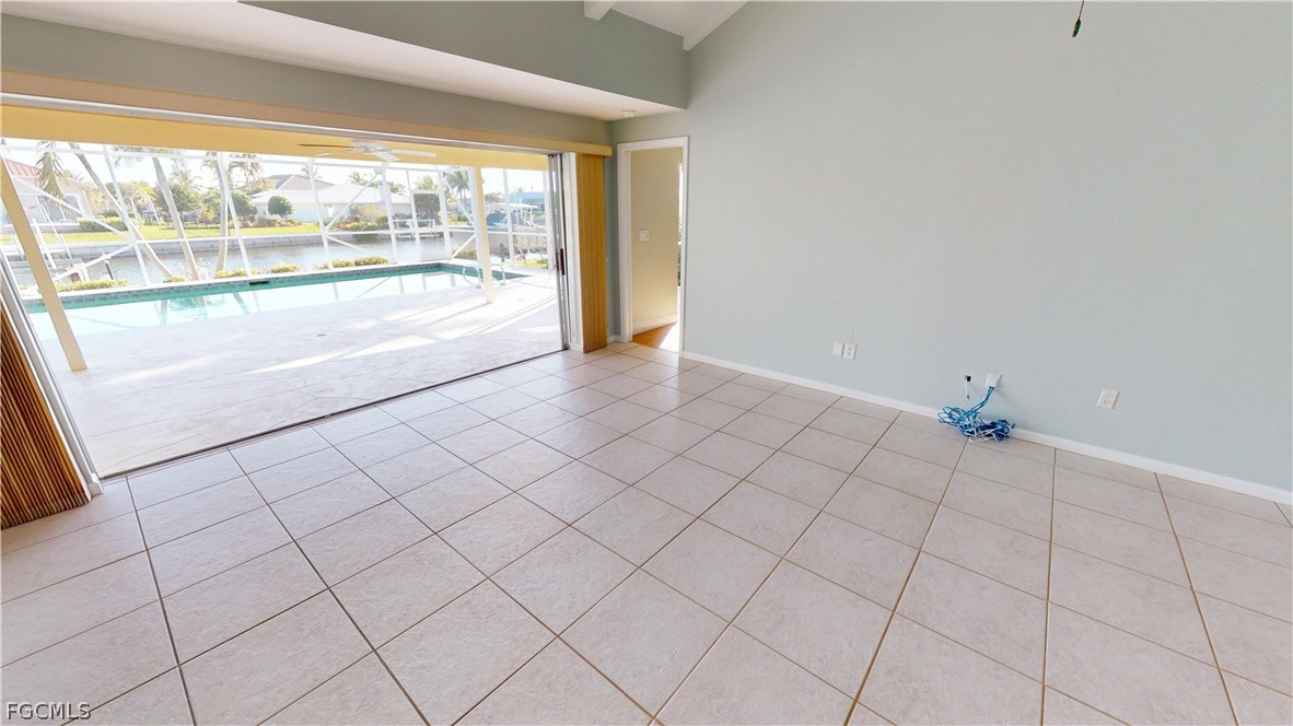 1115 Lucia DR