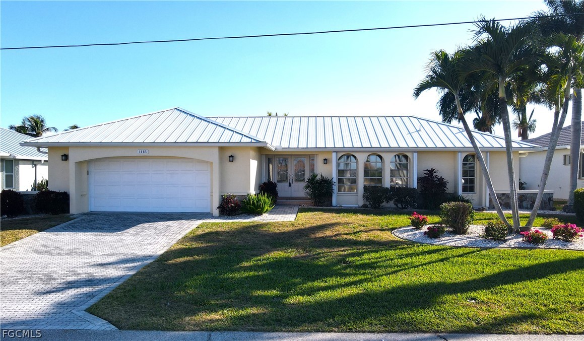 1115 Lucia DR