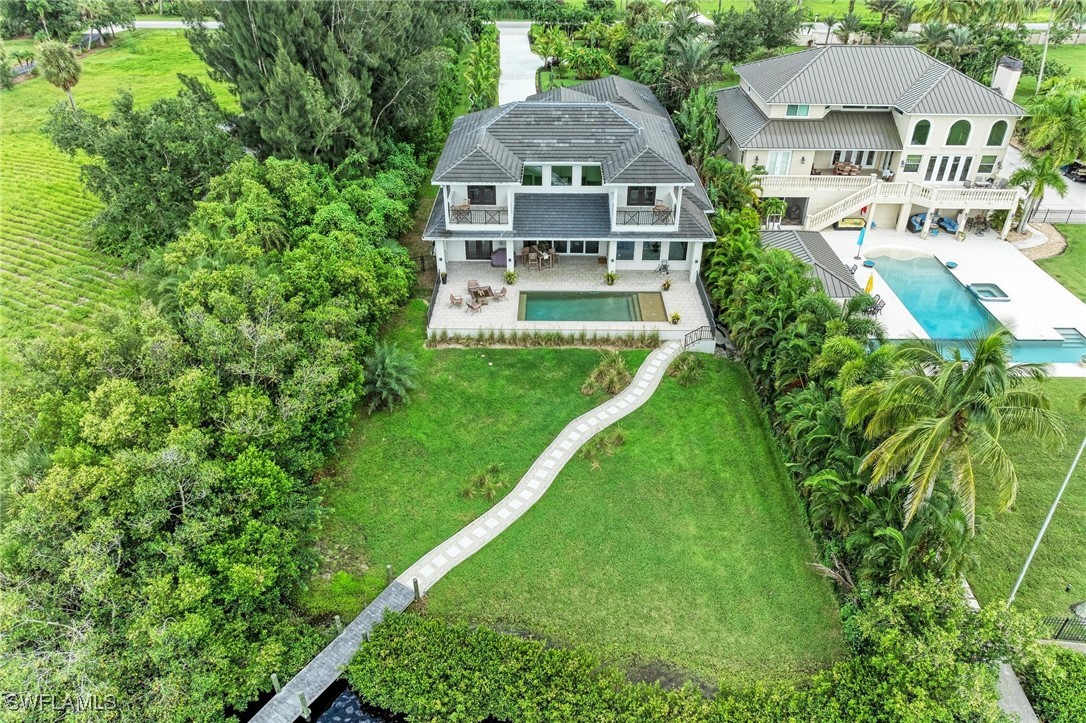 6452 Riverside DR