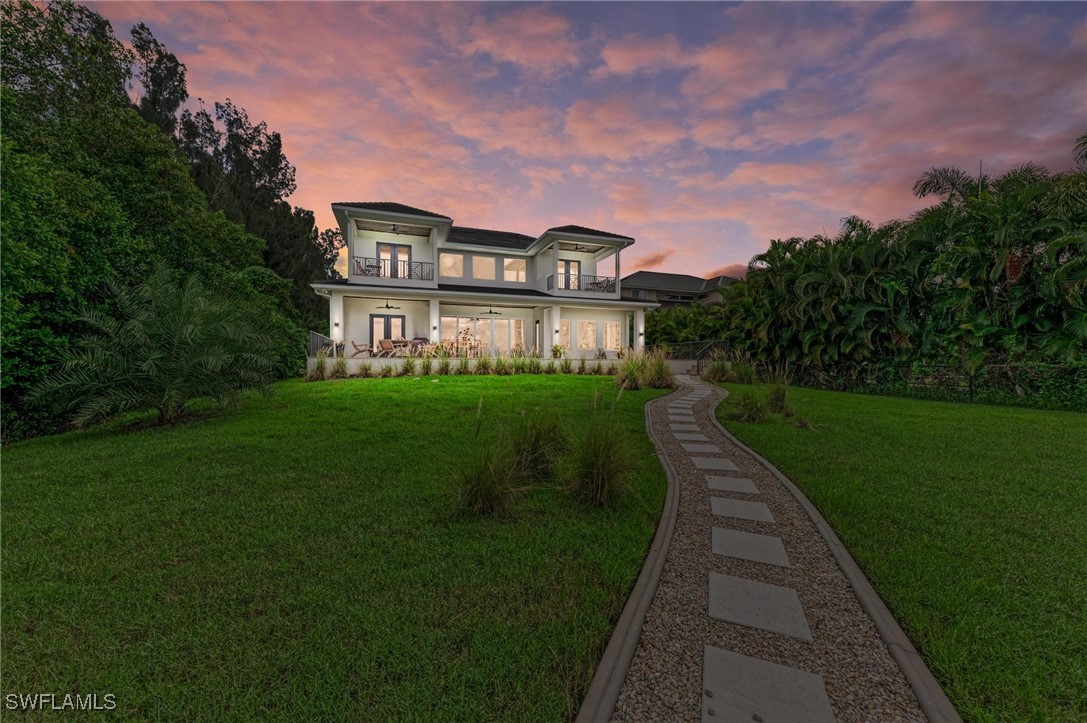 6452 Riverside DR