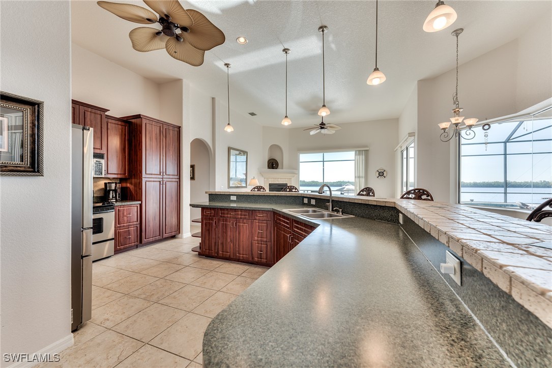 3662 Peace River DR