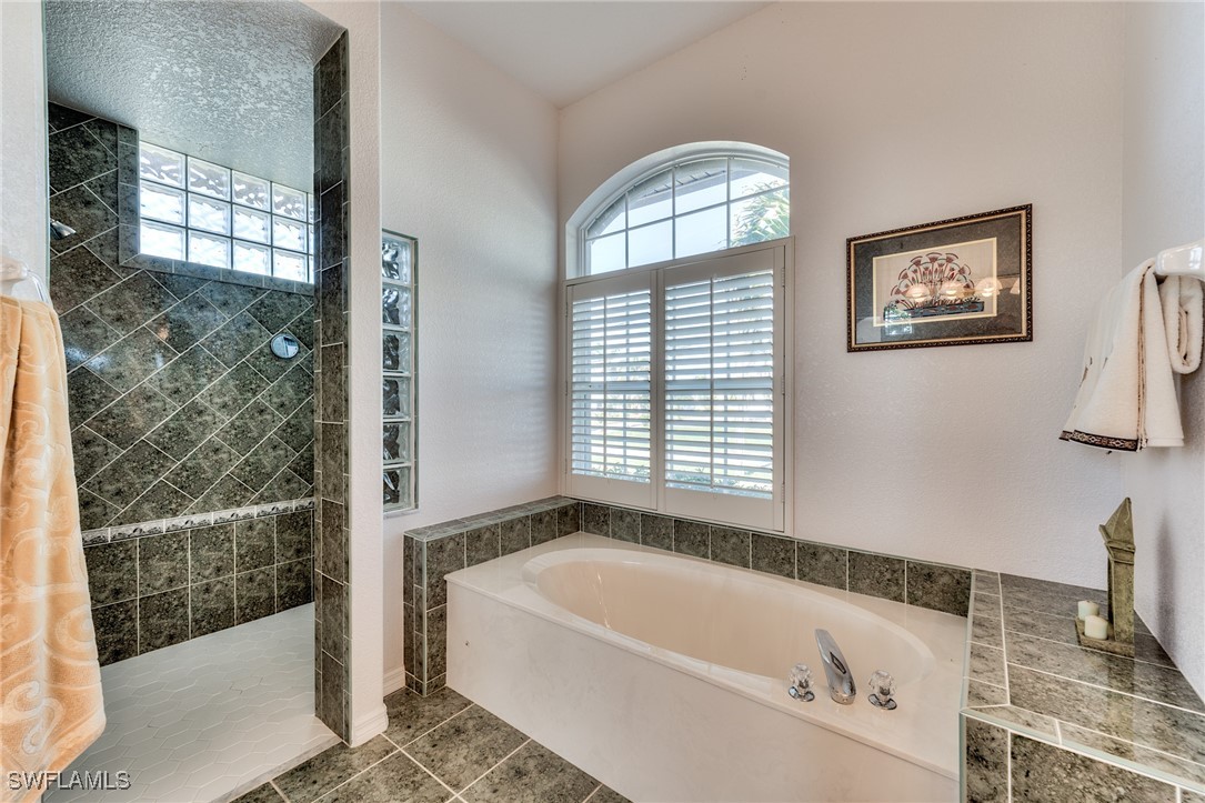 3662 Peace River DR