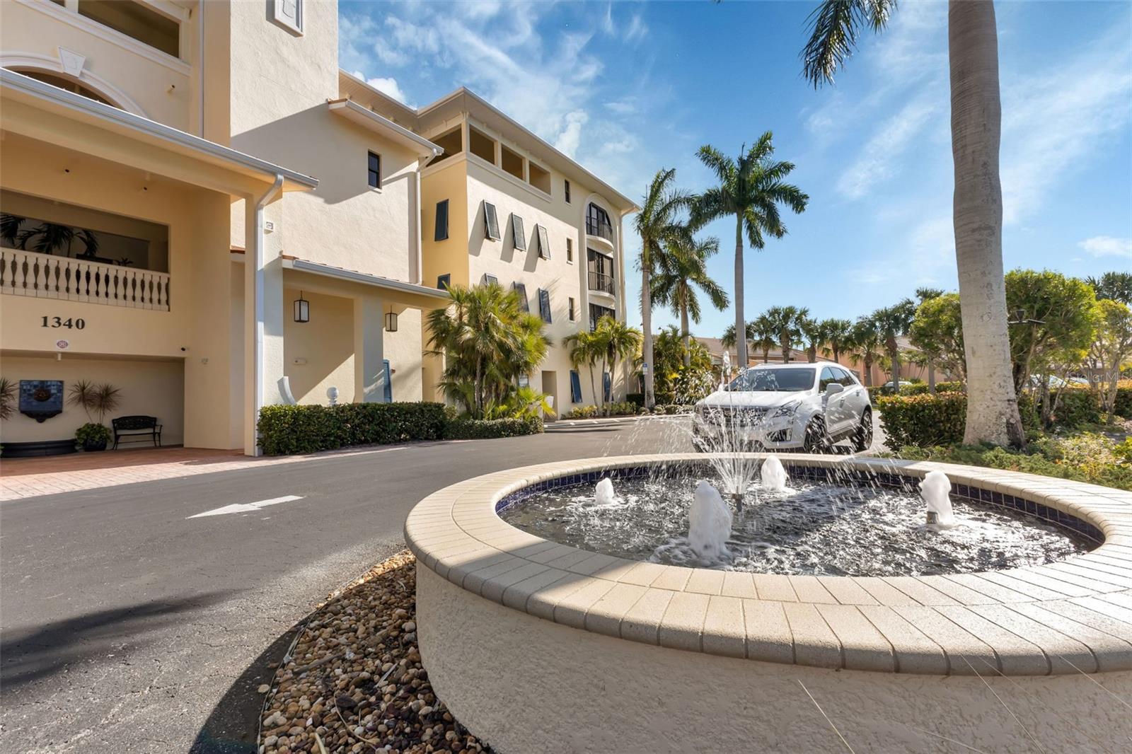 1340 ROCK DOVE CT #123