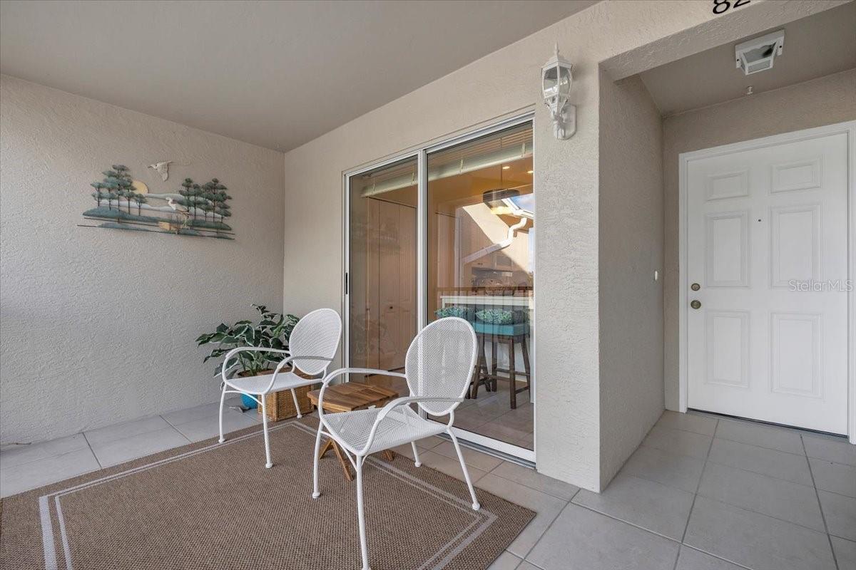 9601 CASTLE POINT DR #825