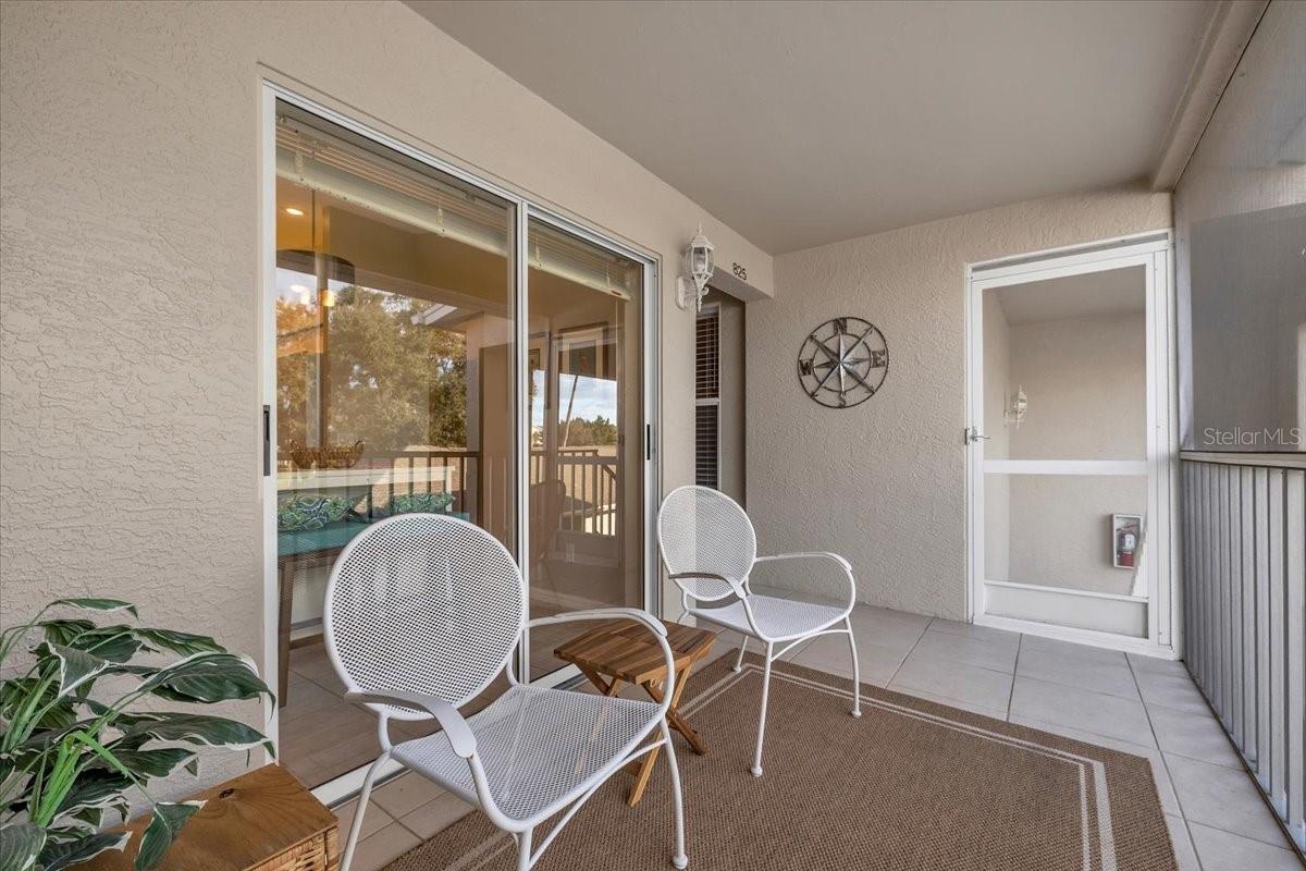 9601 CASTLE POINT DR #825
