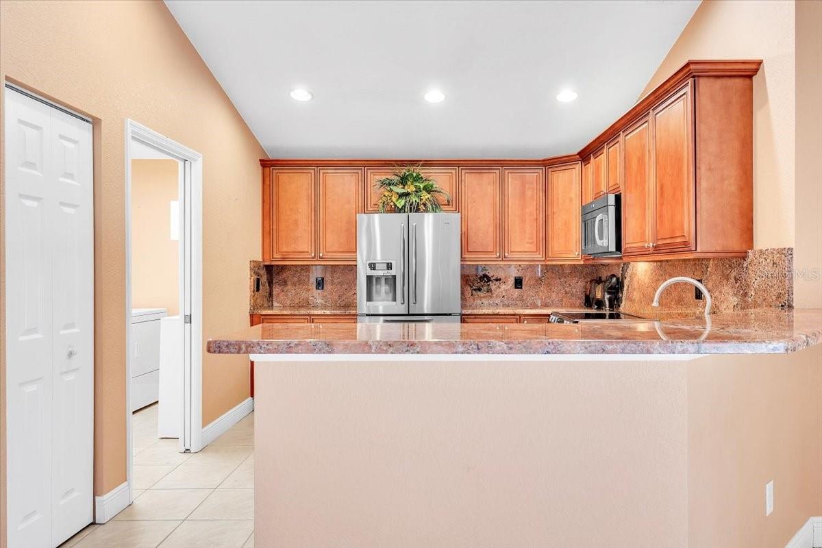 142 AUSTRALIAN DR