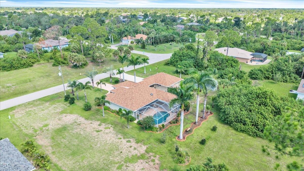 142 AUSTRALIAN DR
