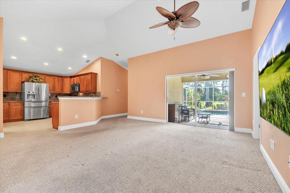 142 AUSTRALIAN DR