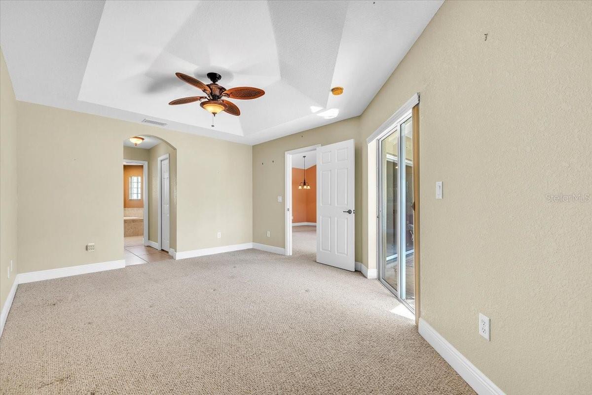 142 AUSTRALIAN DR