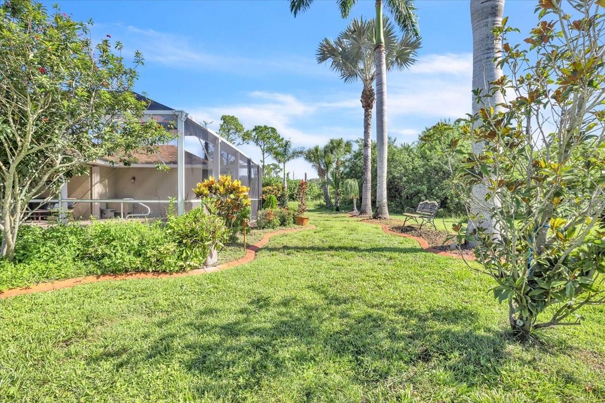 142 AUSTRALIAN DR