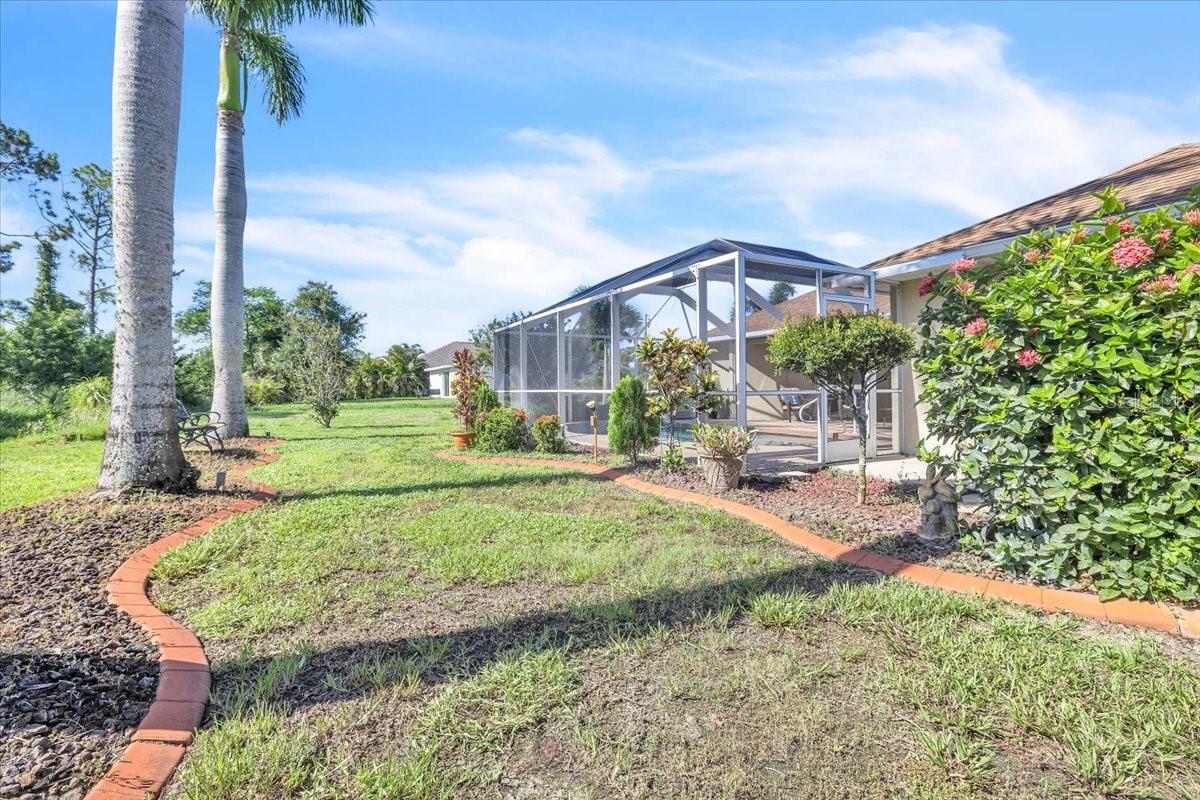 142 AUSTRALIAN DR