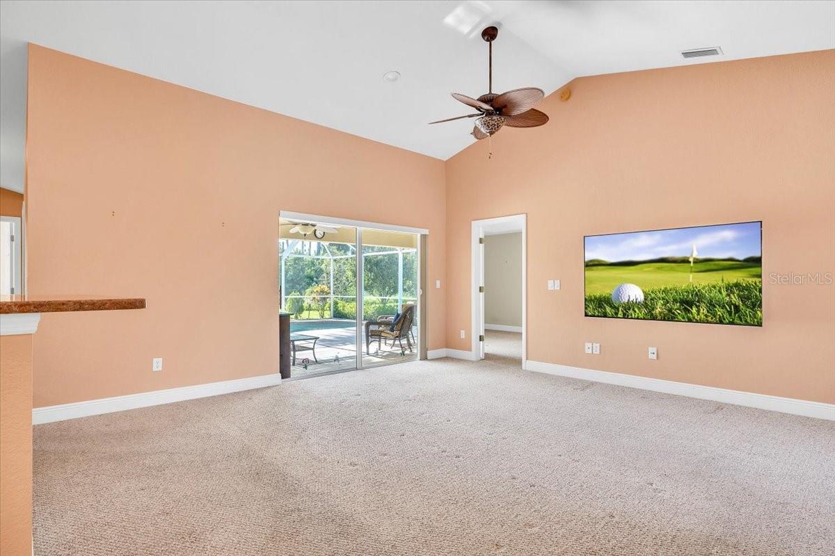 142 AUSTRALIAN DR
