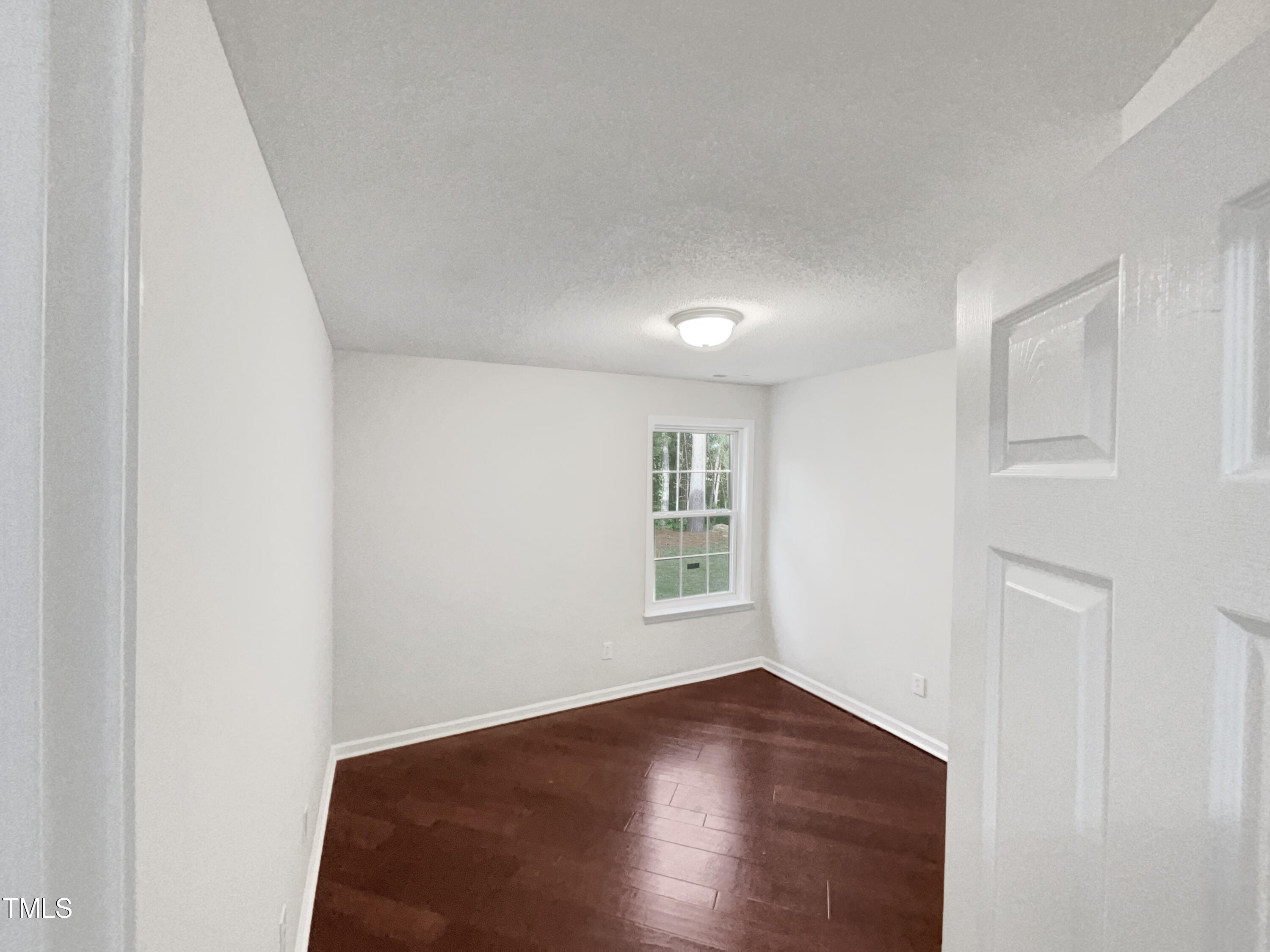 11 Windsor Glen Drive