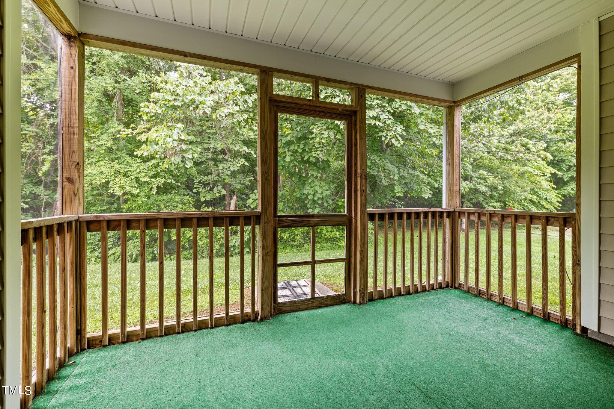 917 Golden Crest Drive