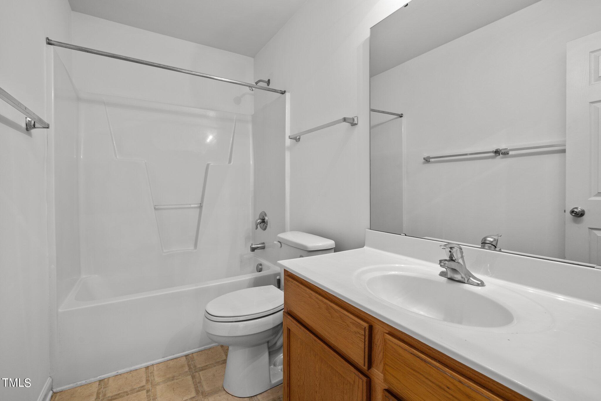 917 Golden Crest Drive