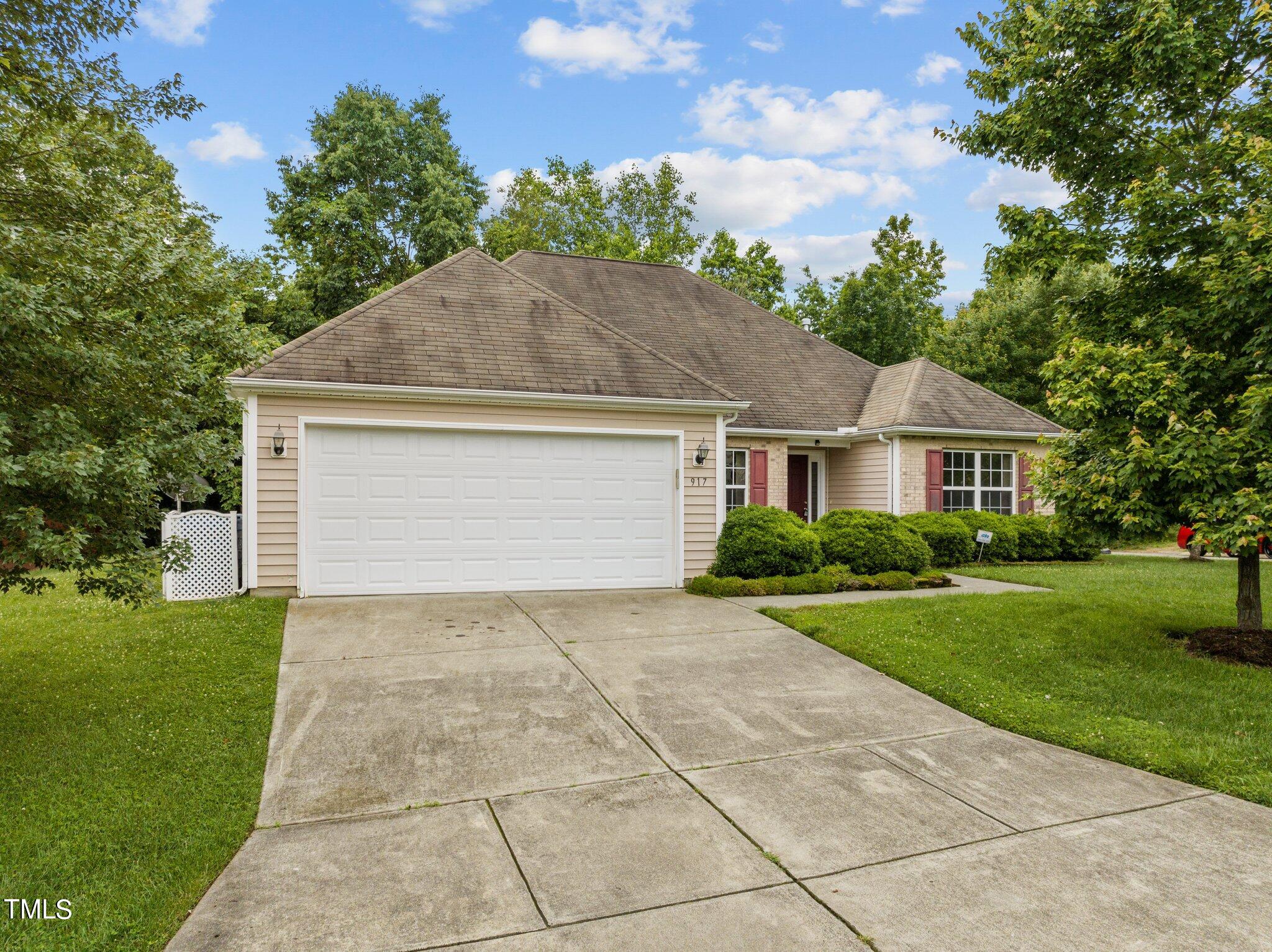 917 Golden Crest Drive