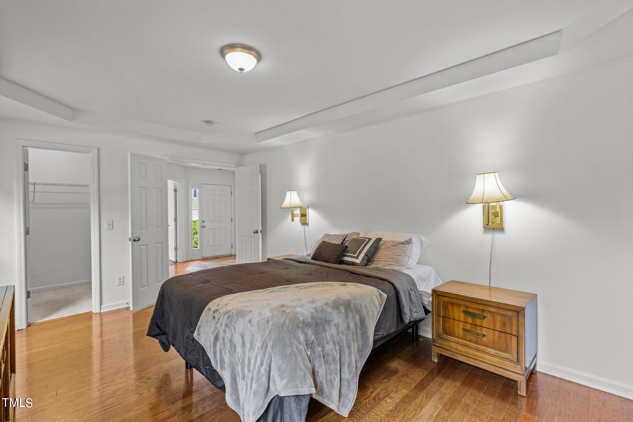917 Golden Crest Drive