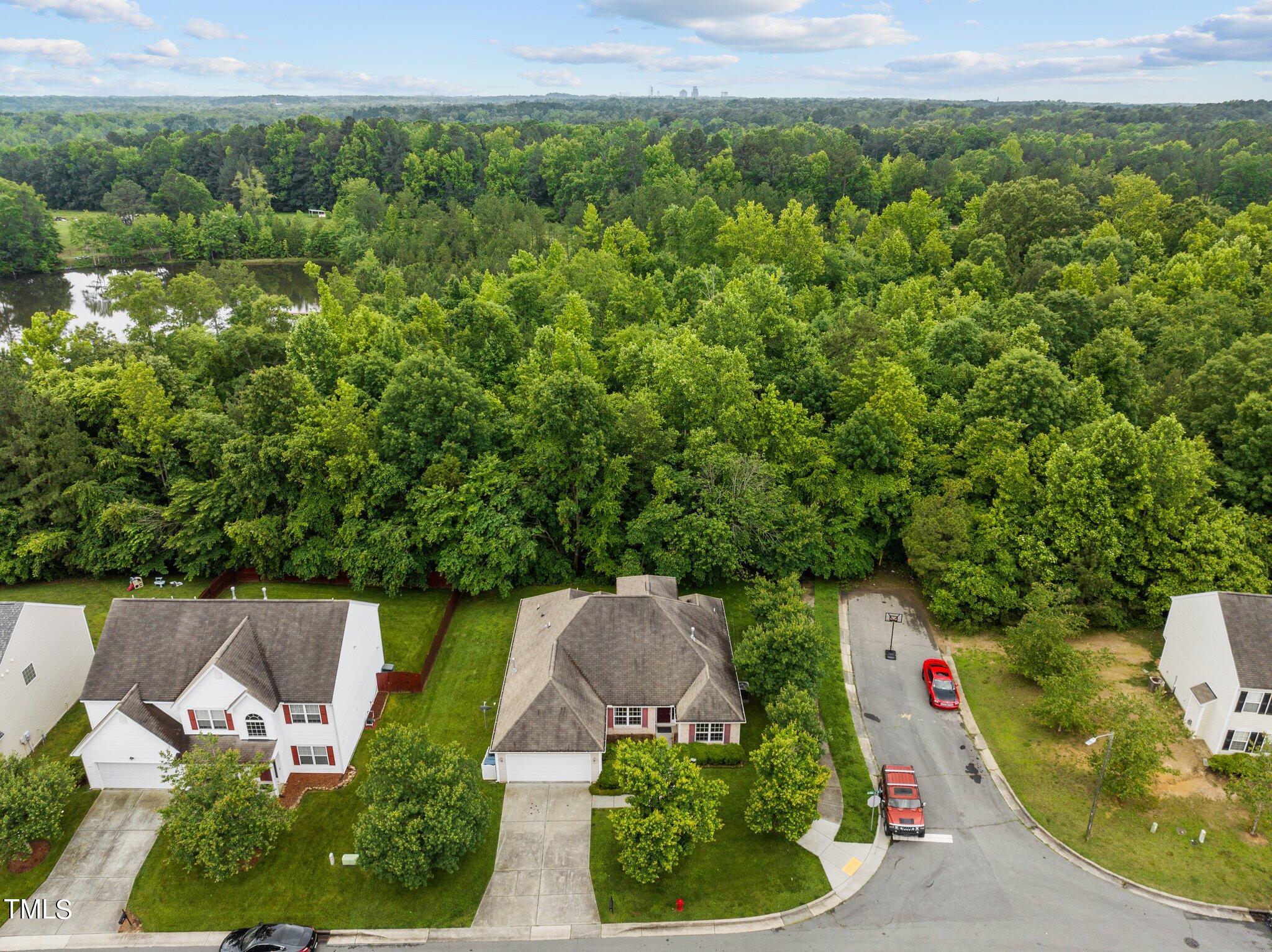 917 Golden Crest Drive