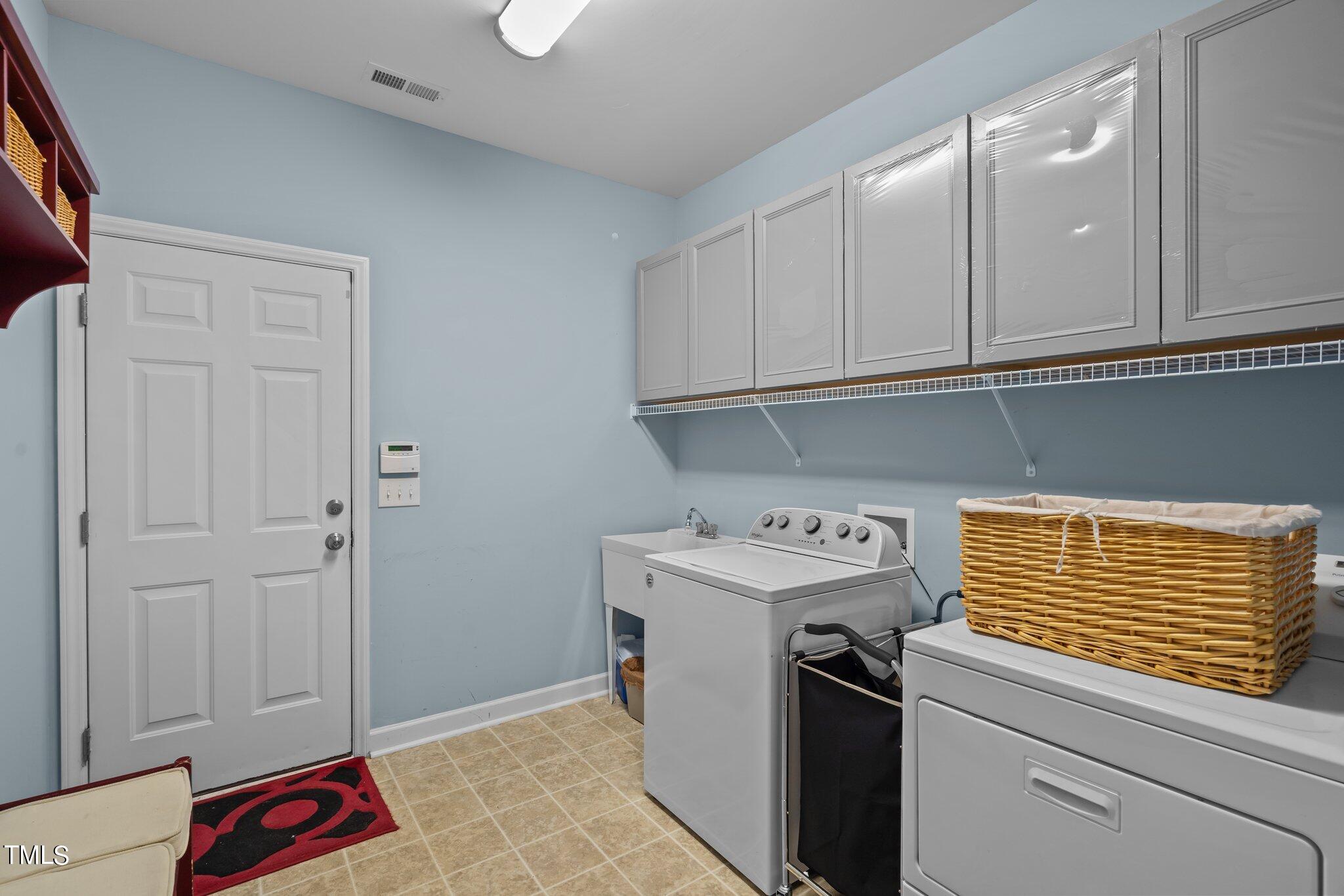 624 Red Cedar Circle