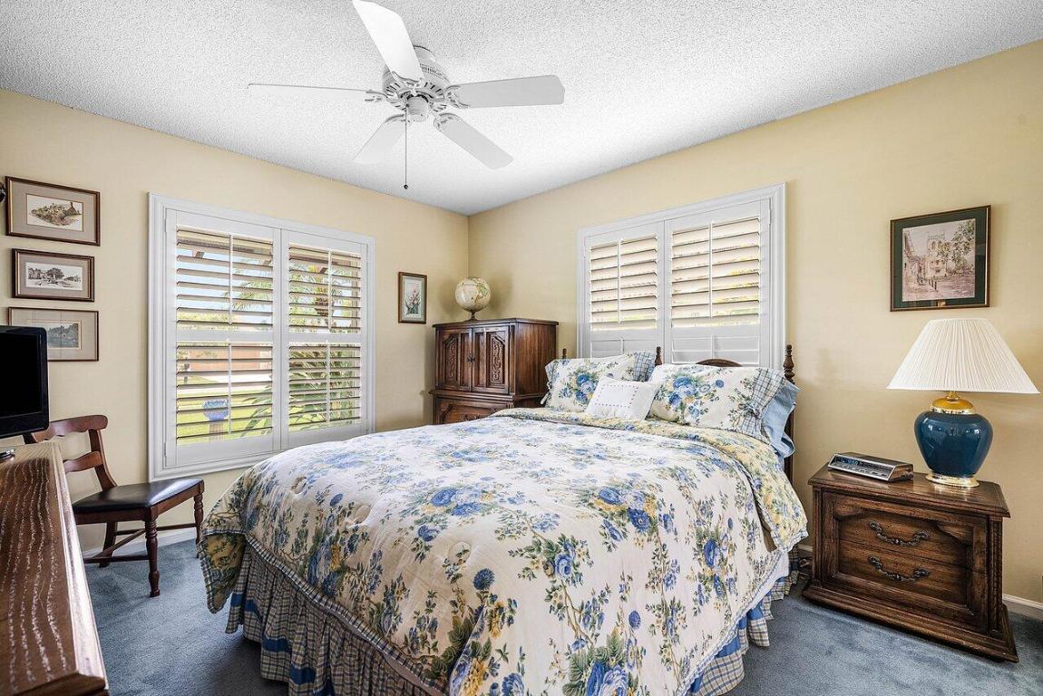 11834 Island Lakes Lane