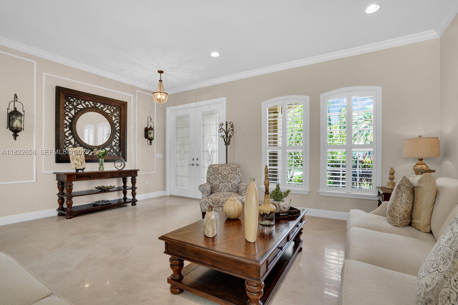 11844 Foxbriar Lake Trail