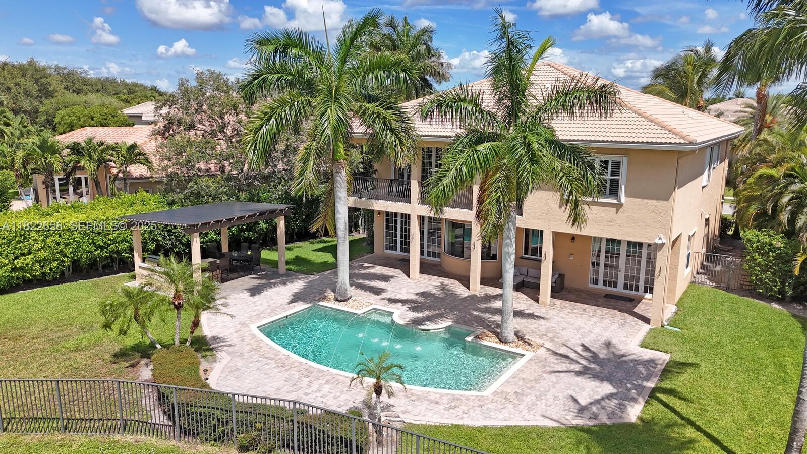 11844 Foxbriar Lake Trail
