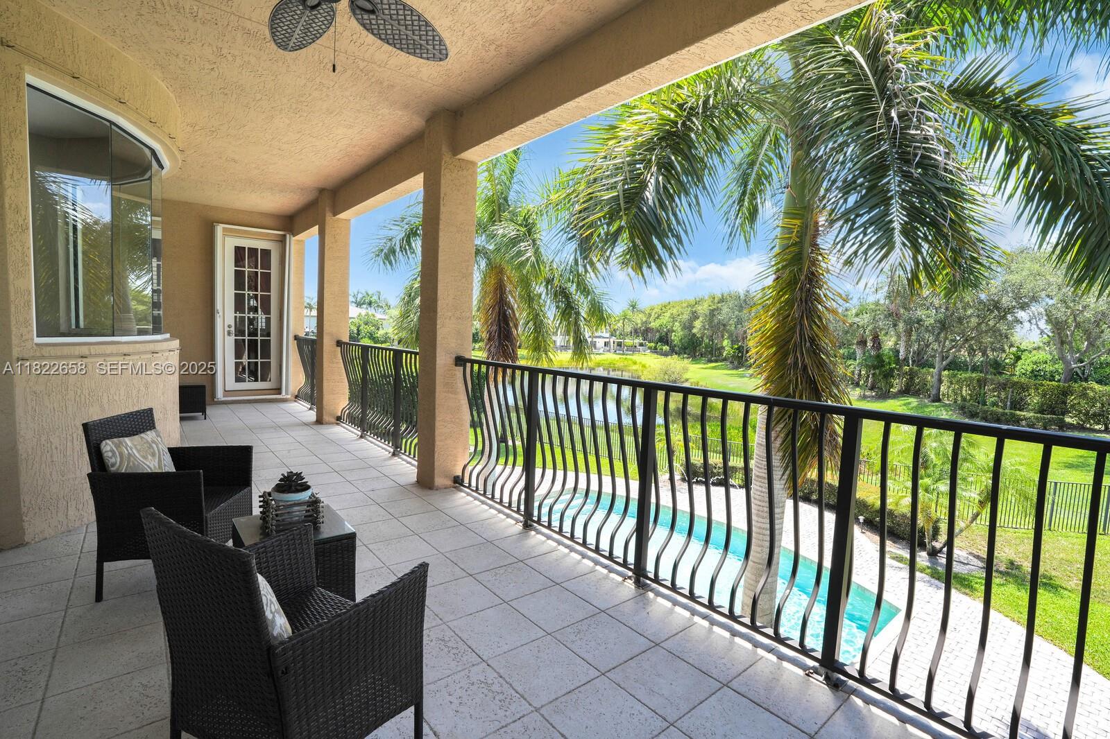 11844 Foxbriar Lake Trail