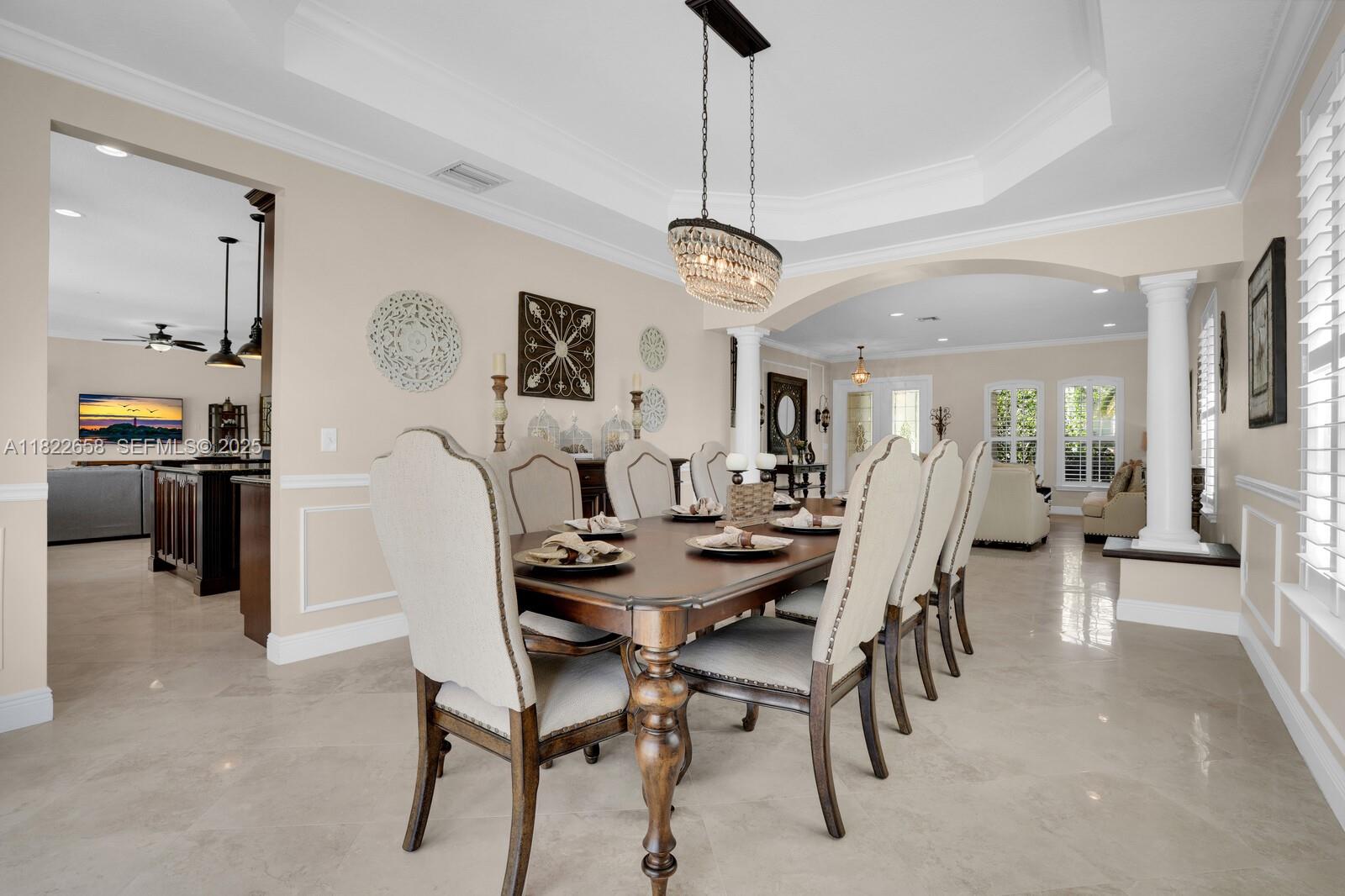 11844 Foxbriar Lake Trail