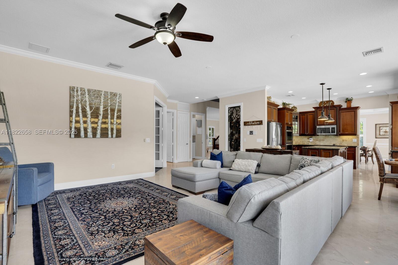 11844 Foxbriar Lake Trail
