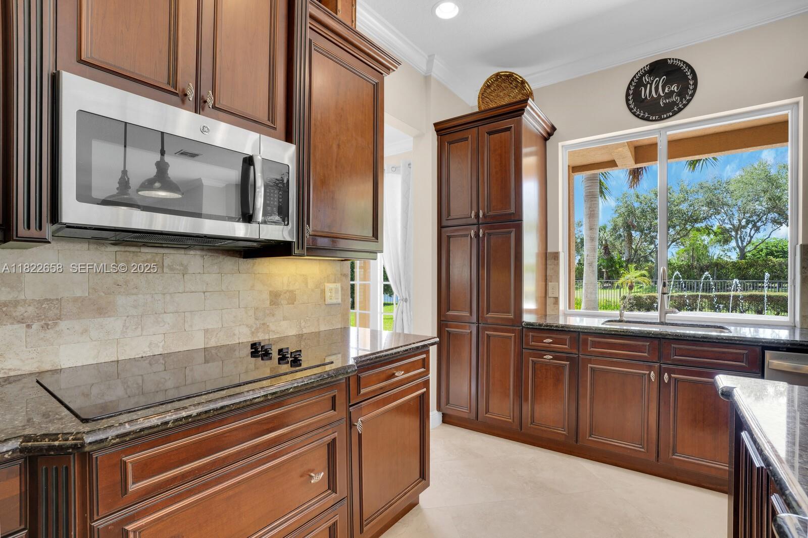 11844 Foxbriar Lake Trail