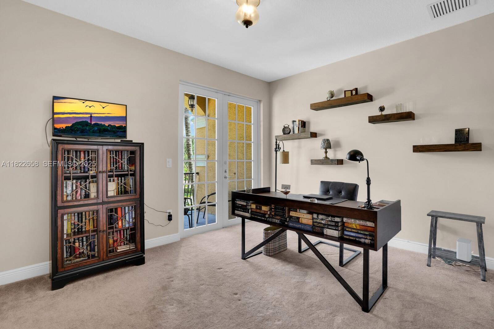 11844 Foxbriar Lake Trail