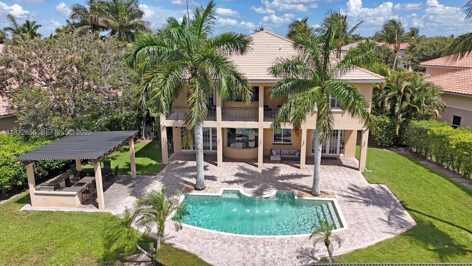 11844 Foxbriar Lake Trail