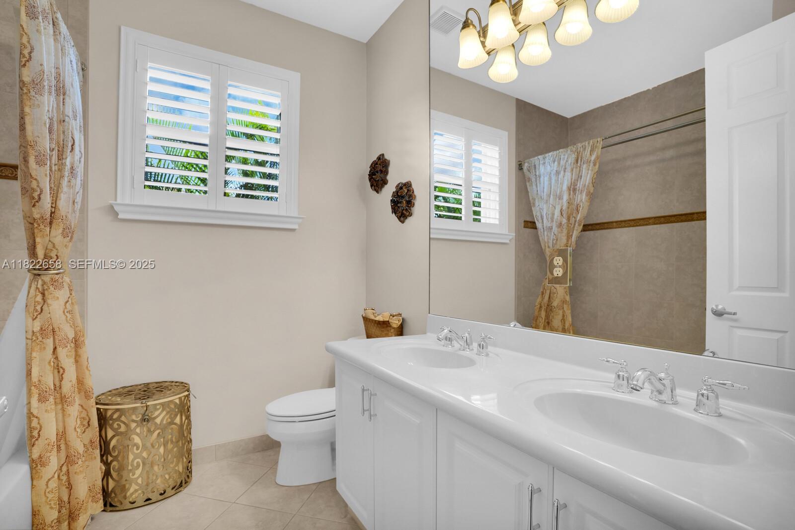 11844 Foxbriar Lake Trail