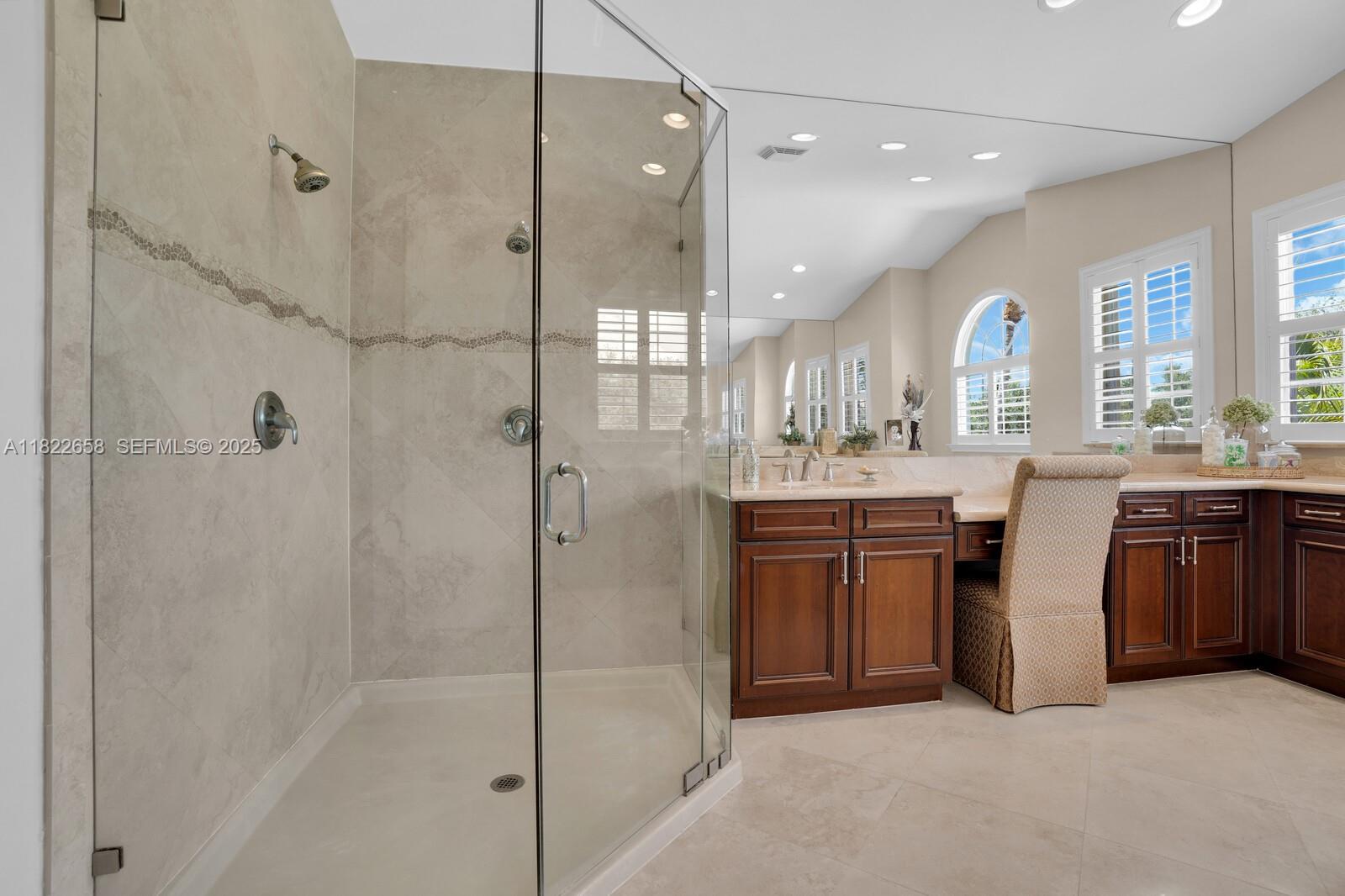 11844 Foxbriar Lake Trail