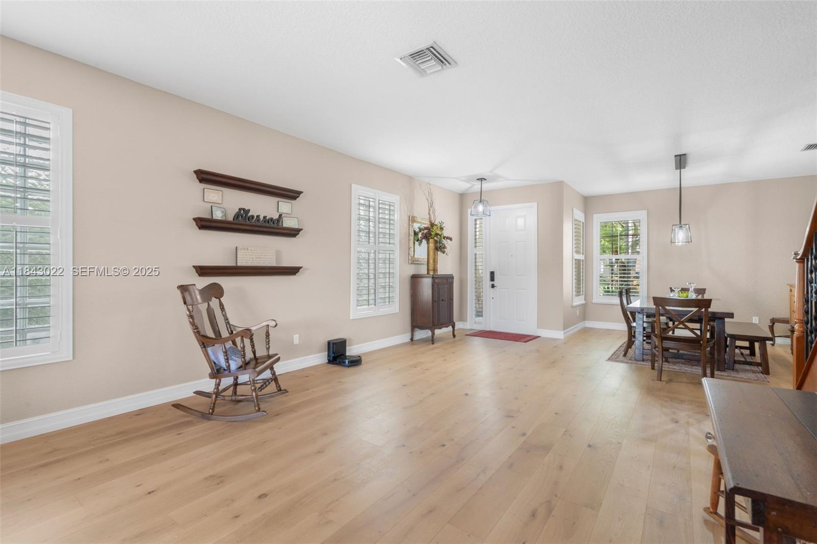 8864 Maple Hill Court