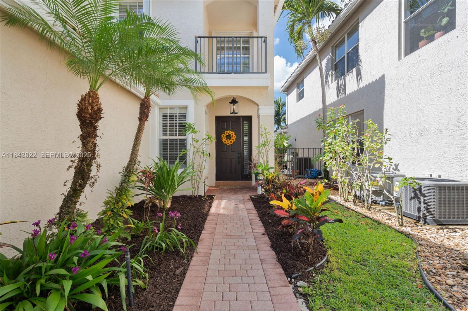 8864 Maple Hill Court