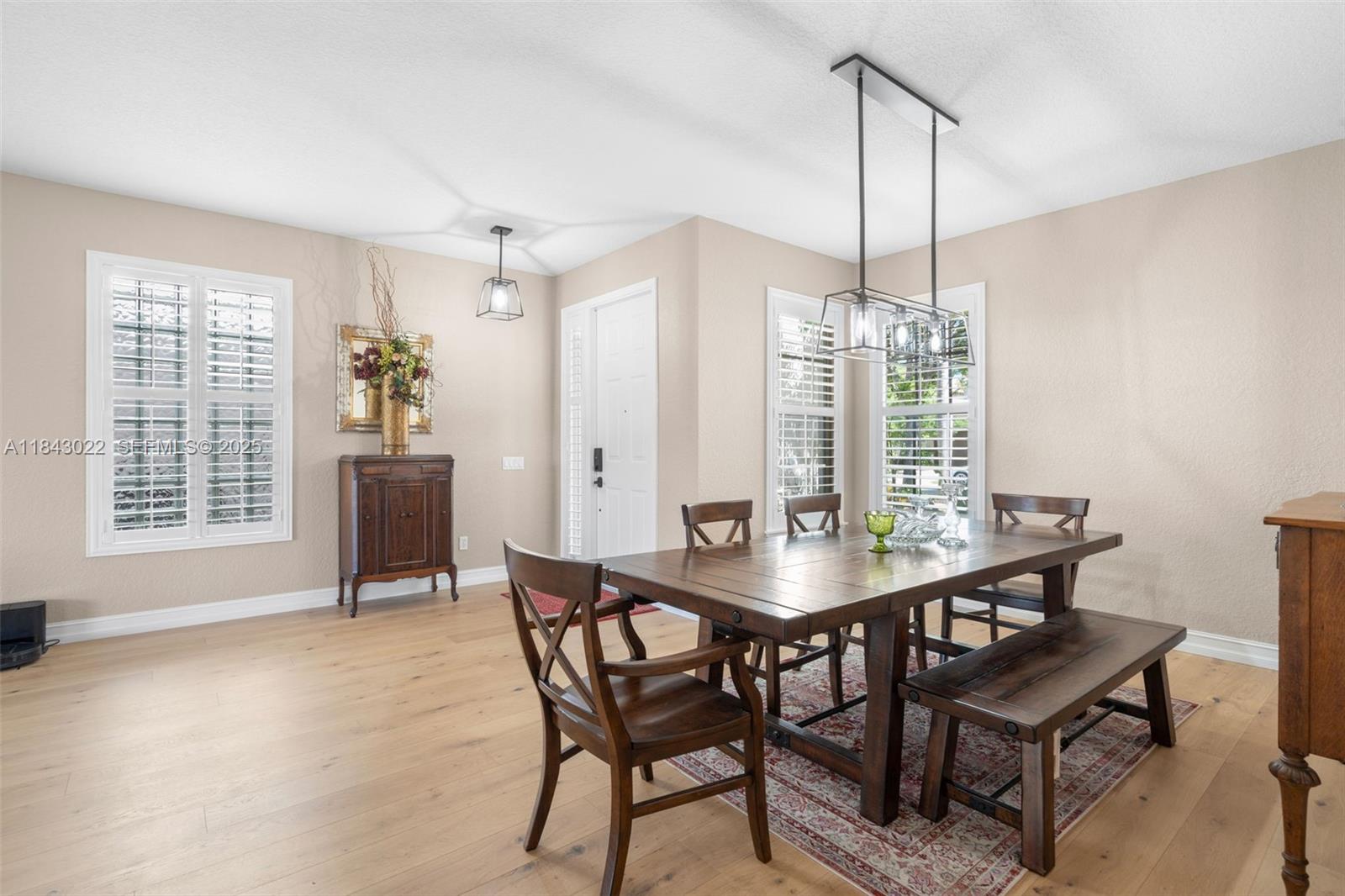 8864 Maple Hill Court