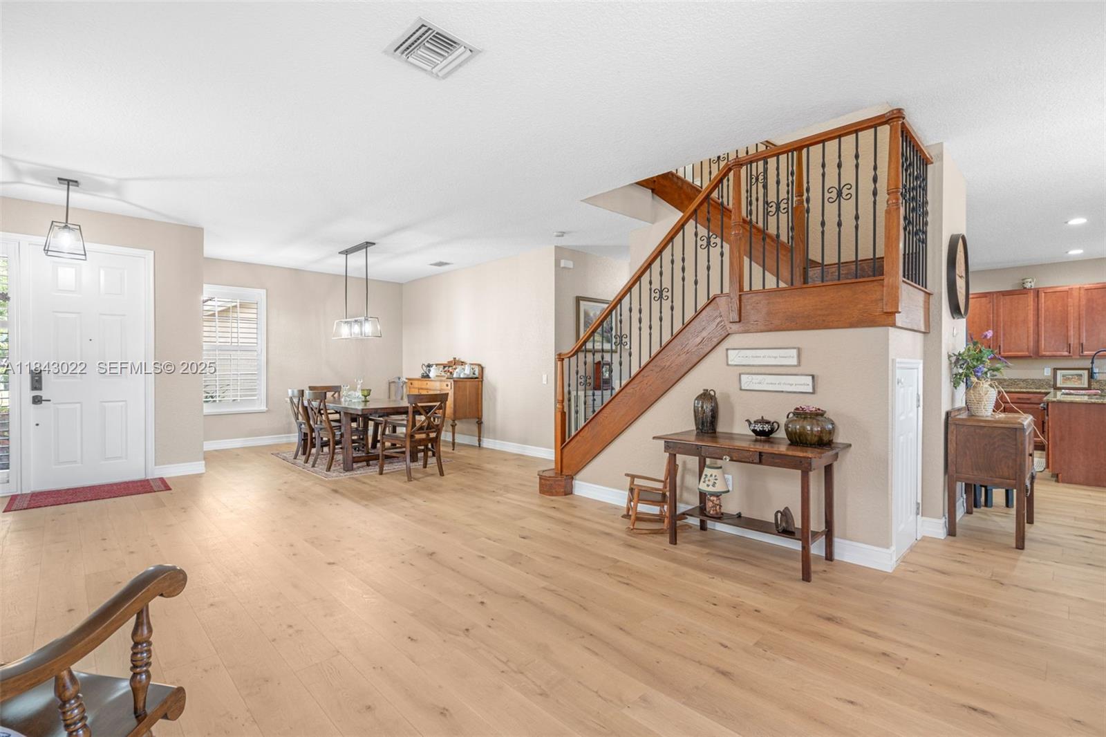 8864 Maple Hill Court